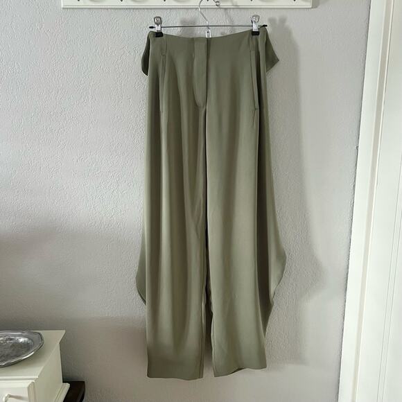 Aritzia Babaton 1-01 Jemima Pant in Newt Green - Picture 1 of 13